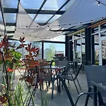 מלון דירות Plonia Resort