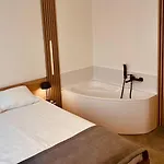 Plonia Resort * Płonia