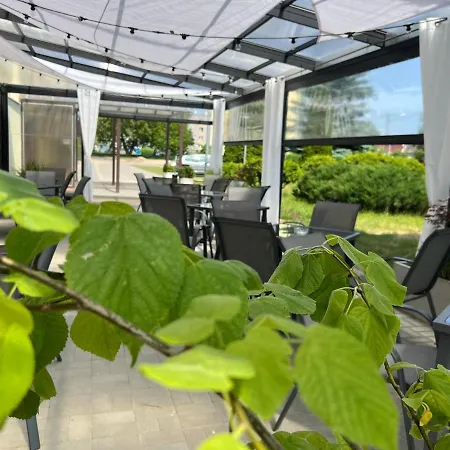 Lejlighedshotel Plonia Resort *