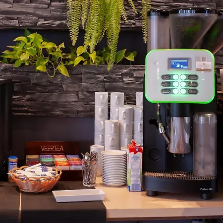 מלון דירות Plonia Resort *