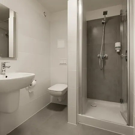 Plonia Resort * Płonia