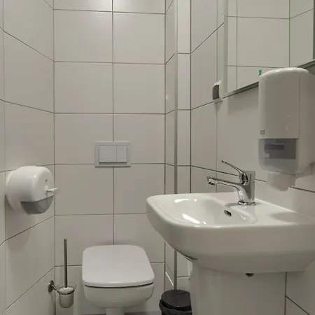 מלון דירות Plonia Resort *