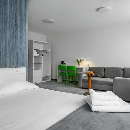 מלון דירות Plonia Resort Płonia