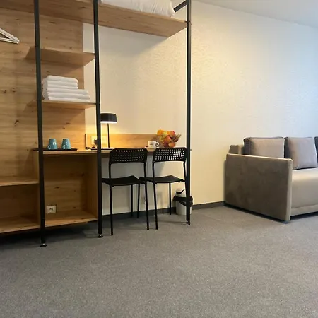 מלון דירות Plonia Resort *