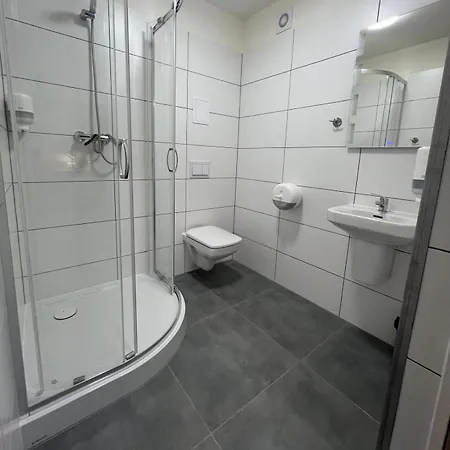 מלון דירות Plonia Resort